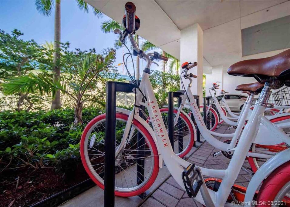 Beachwalk 1B-1B Apmt Amazing View 12A Hallandale Beach Exteriör bild